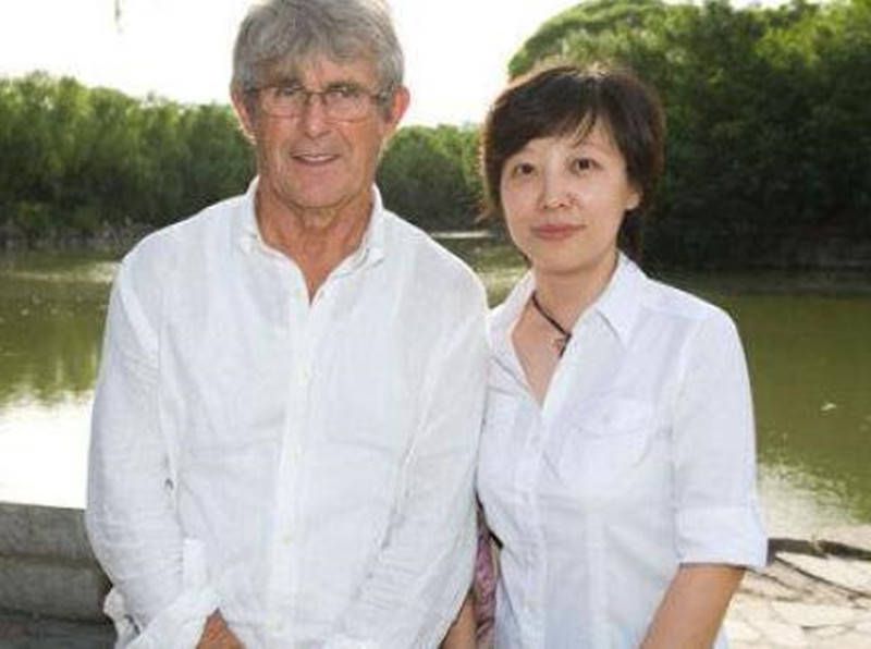 《唐伯虎点秋香2》票房破7000万 清凉电影解酷暑 2010-07-27 由黄晓明、张静初、周立波、任贤齐等明星大腕领衔主演的古装动作喜剧大片《唐伯虎点秋香2》上映已经将近3周,据各大院线不完全统计该片票房已经突破7000万。