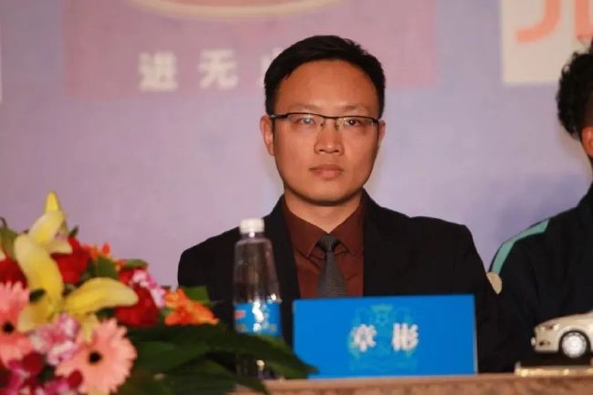 与其说我们困在时间里，不如说时间对他们已经不起作用。