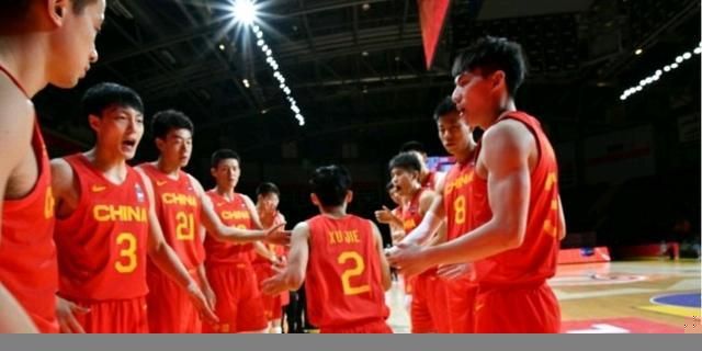 CCTV6 VIP影院 搜索 电影 星闻 独家 更多 专题 图片 视频 滚动 首页 新闻 大片 影库 CCTV6 VIP影院 客户端 电影网>新闻>原创深度策划 中国电影向新力 | 一部电影如何带火一条产业链？